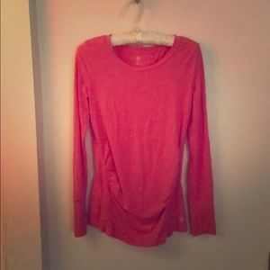 Maternity GapFit coral long sleeved shirt